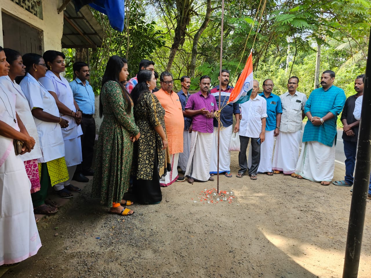 തലയാഴം ആരാധനാലയം ആശുപത്രിയുടെയും നാഡി രക്തദാന ഗ്രൂപ്പിന്റെയും നേതൃത്വത്തിൽ 77 സ്വാതന്ത്ര്യ ദിനാഘോഷവും